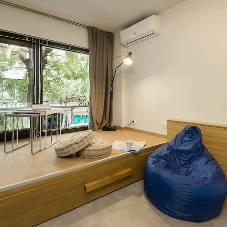 Apartment Compact Downtown Studio In Thessaloniki