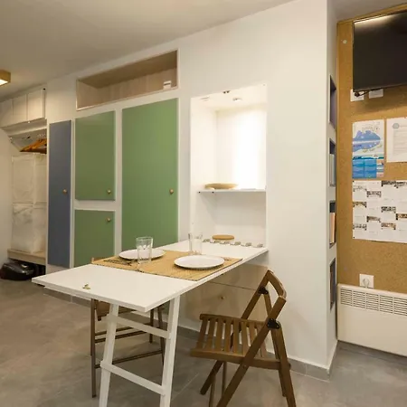 Apartment Compact Downtown Studio In *