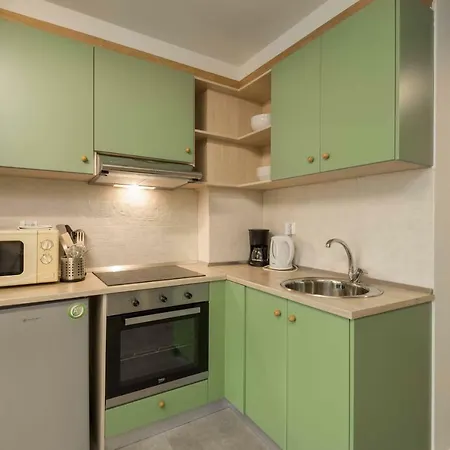 Compact Downtown Studio In * Selanik